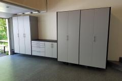 two-color-garage-cabinets-1
